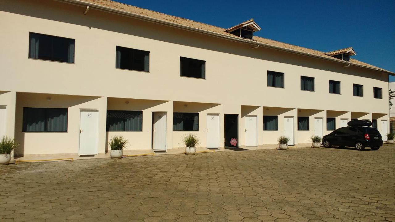 Hotel Santiago Lindóia Eksteriør billede